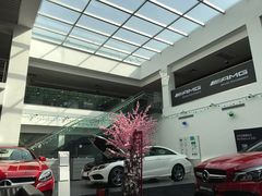 -上海星瀚奔驰4S店(红柳路店)