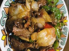 -歹歹的加个面过油肉拌面