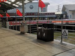 -平望服务区·停车场