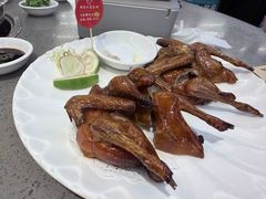 -郑猛记石岐鸽主题餐厅(长江店)