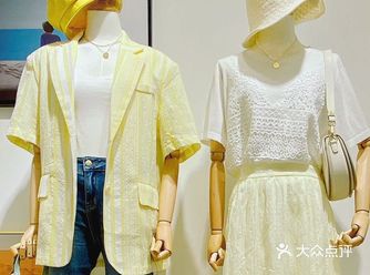 版型真挺好的比同价格的衣服高出好几个档次
