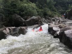 -虎啸峡漂流