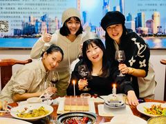 -好利来(上海虹桥新天地Lab主题店)