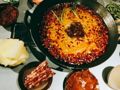 -周幺妹重庆老火锅(银泰城总店)