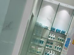 -福奈特洗衣洗鞋(海阳路店)