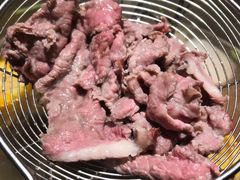 现切吊龙肉-为什么牛潮汕牛肉火锅(中信广场店)