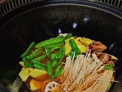 -哈尔滨烧烤·山河村铁锅炖(交大店)