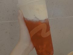奶霜草莓果茶-CoCo都可(书店街)