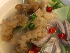 胡椒猪肚花胶煲-悦湖公馆