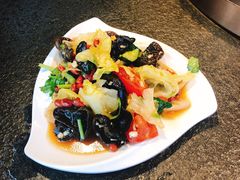 -缘福乡村铁锅炖民宿(八达岭店)