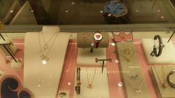 -SWAROVSKI(虹口凯德龙之梦店)