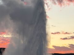 -老忠实间歇泉