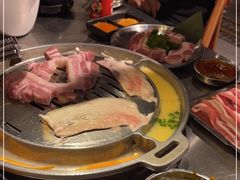 -哈哈碳都·牛肋条无限自助烤肉(台江万达店)