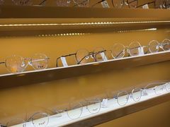 -罗伯特眼镜·蔡司官方授权(罗湖国贸店)