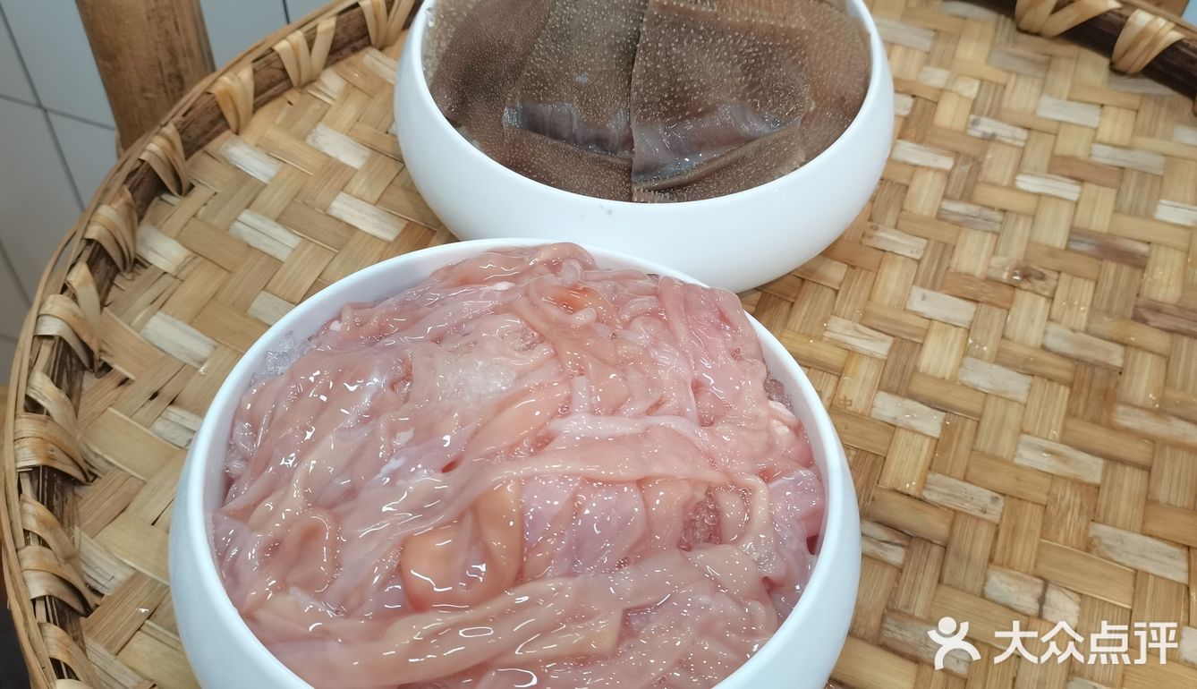 一定要试试卤菜：卤校长就是以卤菜出名的