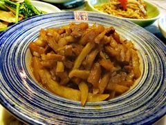 卤肉烧土豆-小吊梨汤·北京菜(香山店)