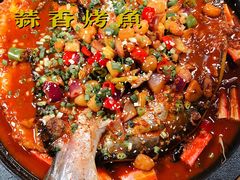 -鸣记脆皮烤鱼·海鲜烤鱼(三八广场店)
