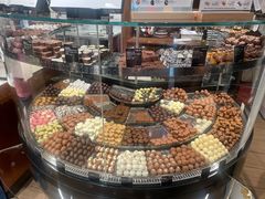 -Laderach 莱德拉(上海环贸iapm店)