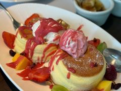 舒芙蕾雪糕配时令鲜果-拾号牛扒(宝安壹方城店)