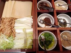 -五谷丰登农家院·地道胶东菜·海鲜烧烤(威海店)
