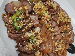 -上海雏渐肥月嫂