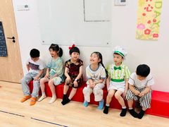 -猴有戏教育戏剧·音乐剧·主持口才·演讲朗诵辩论(环球港华师大校区)