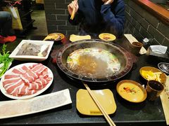 -宽板凳老灶火锅(南礼士路店)