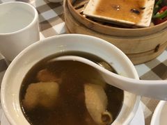 鲜切松茸炖鸡汤-新大咀港式茶餐厅(宝山万达店)