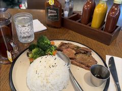 -BOURBON 玻本美式餐厅酒吧(虹桥新天地店)