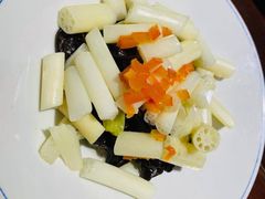 西湖藕节拌木耳-大牌大·传统杭帮菜(湖滨店)