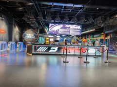 -极限PLAY运动娱乐新世界·团建派对潮玩休闲馆·室内蹦极高空游乐园