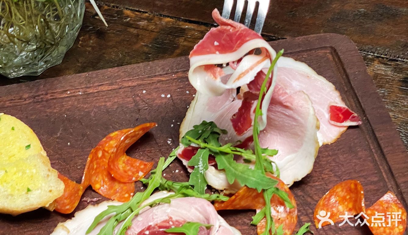 上海西餐厅有5678家，但是每周一半价的只有这家诶！