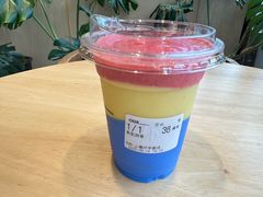 彩虹奶昔-OUR Bakery(中海环宇荟店)