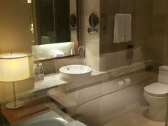 -上海龙之梦万丽酒店