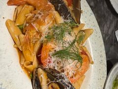 -LESCEDARS  Bistro香柏树(外滩店)