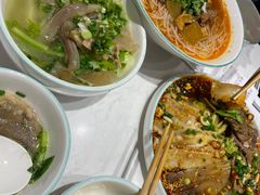 -犇逸·乐山跷脚牛肉·四川现炒(览海店)