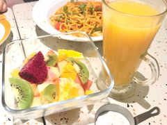 缤纷水果沙拉-必胜客(WOW西丽店)