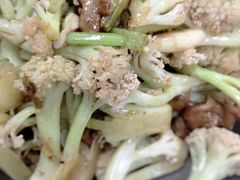 -鲁班小馆(政四街店)