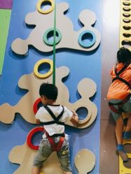 -蹦贝运动中心·蹦床·攀岩·闯关(龙岗店)