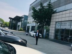 -上海汇之星奔驰4S店(浦东新店)