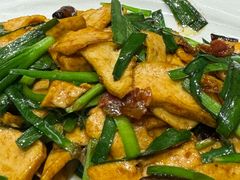 -蔼若春.传承三十年云南菜(金碧公园店)