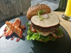 芝士汉堡-HIGH FIVE哈福手工汉堡(桂林路店)