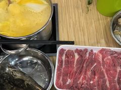-杨老板·海鲜集市火锅·鲜切牛肉(中防万宝店)