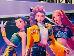 -香港ELEMENTS圆方