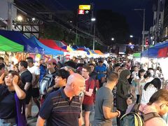 -周日夜市
