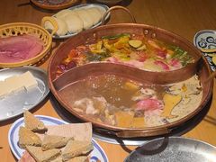 -洱火云南酸菜牛肉火锅(石景山当代商城店)
