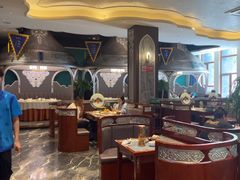 -哈啾嗨·新概念蒙餐(红星新城店)