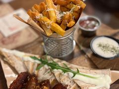 -Mark&Mars Restaurant