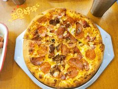 绞肉机披萨-Tube station站点比萨(王府井百货店)