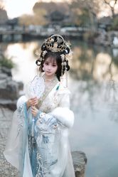 -一揽芳华汉服旗袍体验馆(拙政园店)